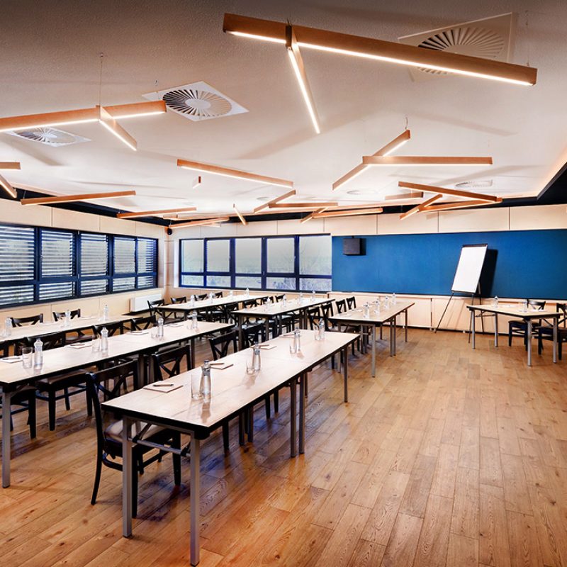 Firemná konferencia v Mamut Pub Poprad