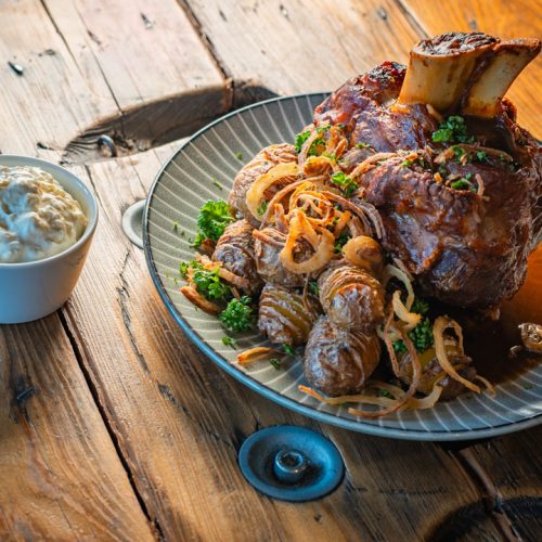 Teľacie "kladivo" koleno – Mamut Poprad – AlaCarte 2025